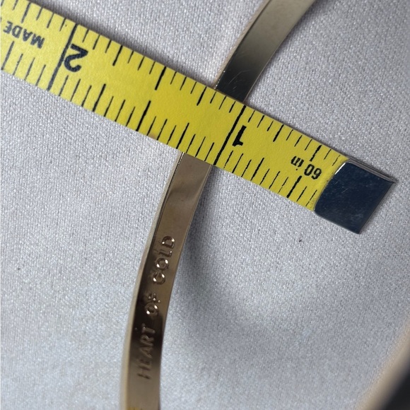 Kate Spade Heart of Gold Idiom Classic Minimalist Gold Bangle Bracelet - Picture 9 of 9